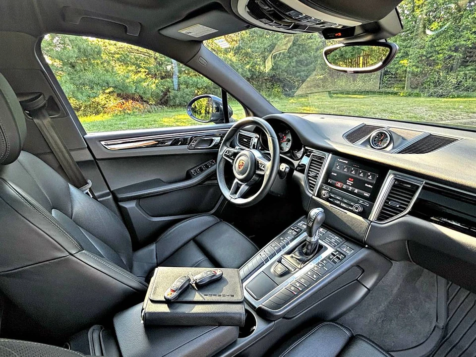2018 Porsche Macan S - Image 11 of 17