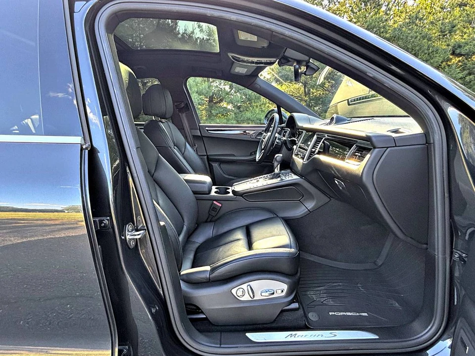 2018 Porsche Macan S - Image 12 of 17