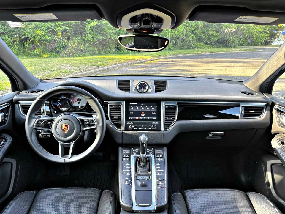 2018 Porsche Macan S - Image 10 of 17