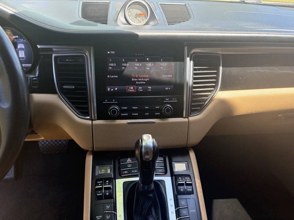 2018 Porsche Macan S - Image 19 of 28