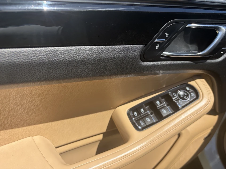 2018 Porsche Macan S - Image 22 of 28