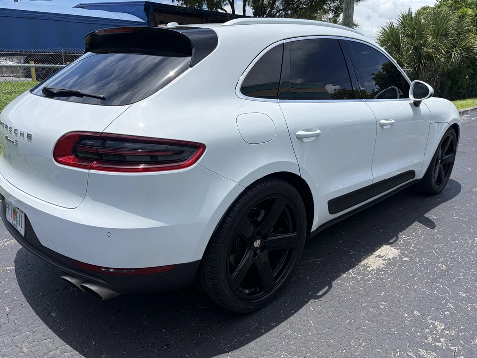 2018 Porsche Macan S - Image 11 of 28