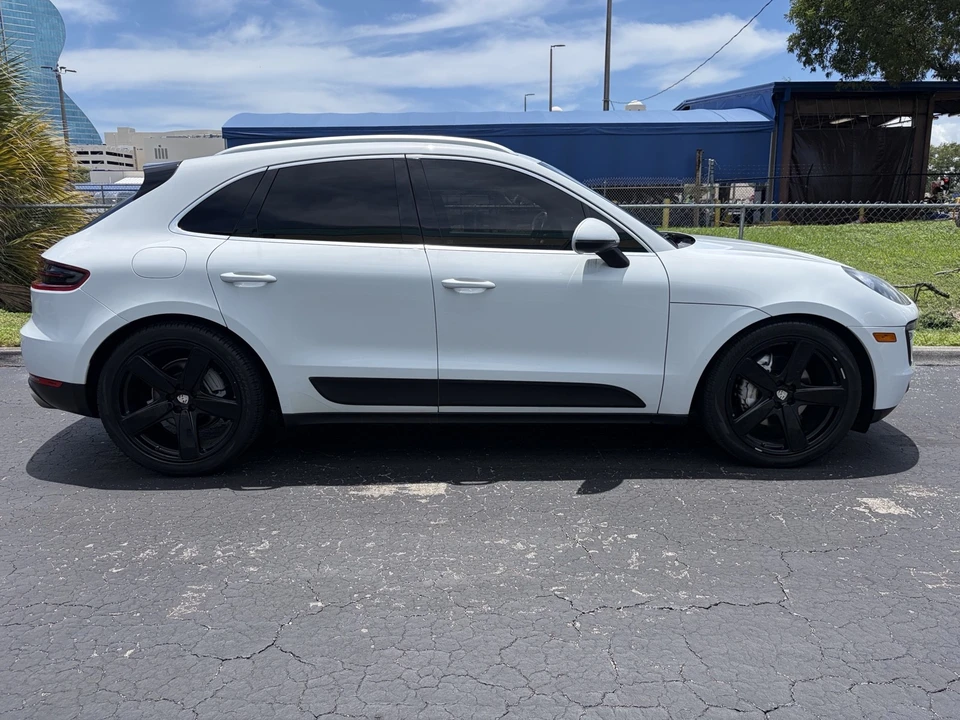 2018 Porsche Macan S - Image 10 of 28