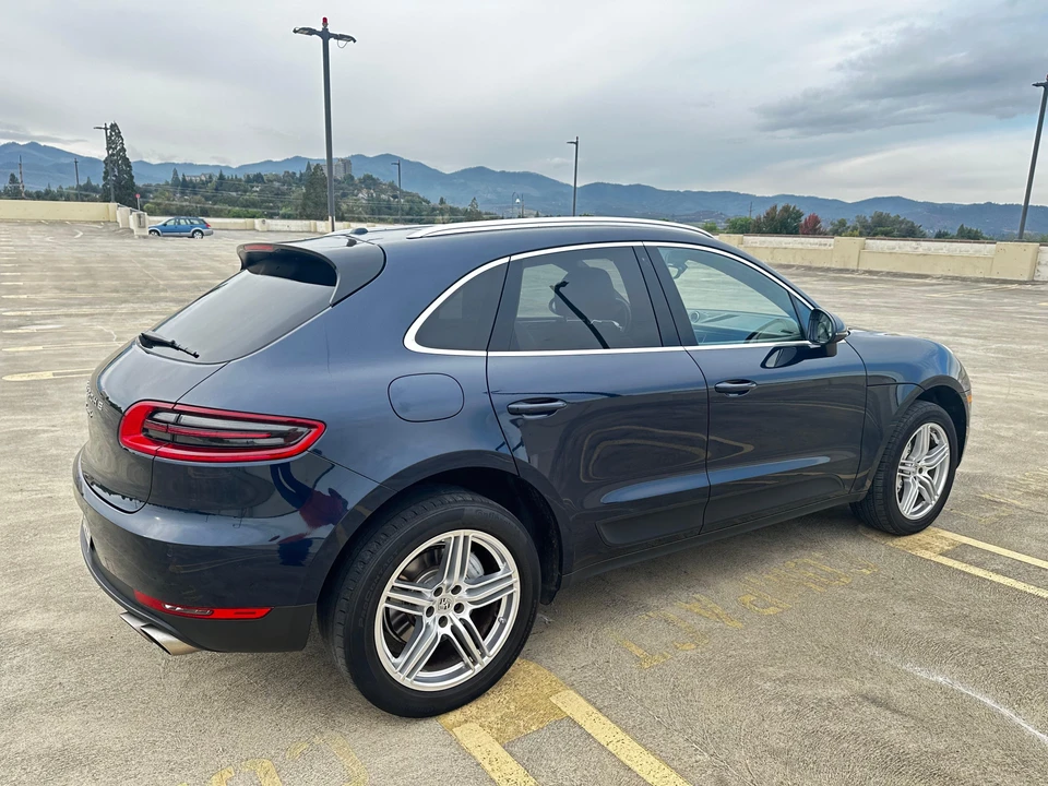 2018 Porsche Macan S - Image 15 of 31