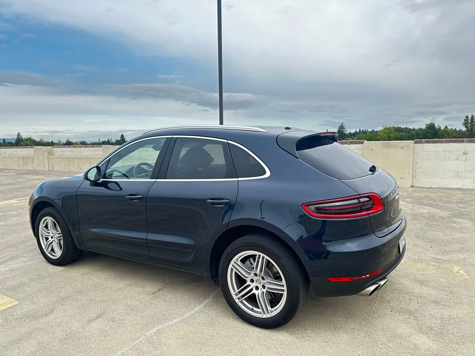 2018 Porsche Macan S - Image 10 of 31