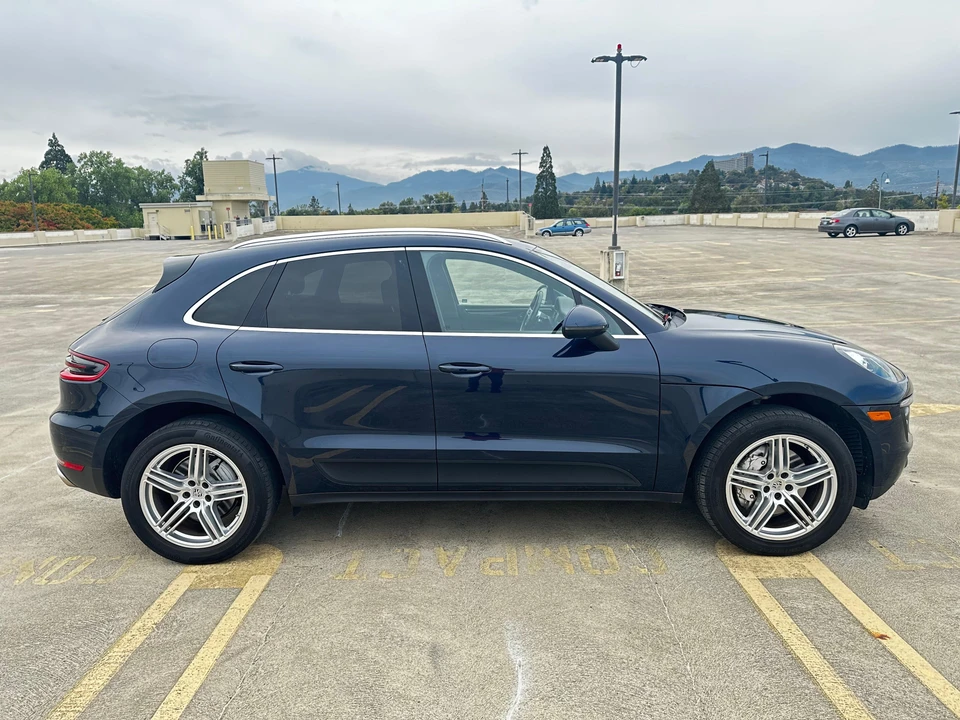 2018 Porsche Macan S - Image 16 of 31