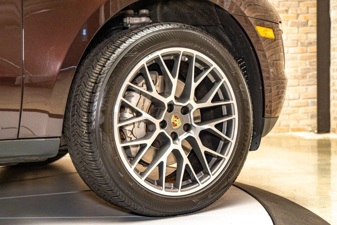 2018 Porsche Macan S - Image 18 of 21