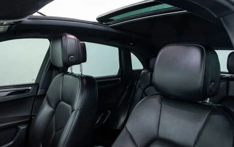2018 Porsche Macan S - Image 11 of 12