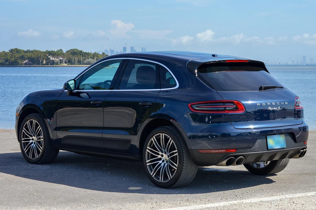 2018 Porsche Macan S - Image 11 of 31