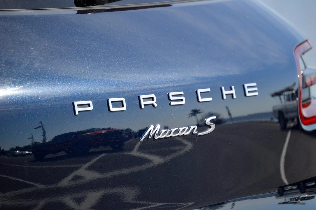 2018 Porsche Macan S - Image 24 of 31