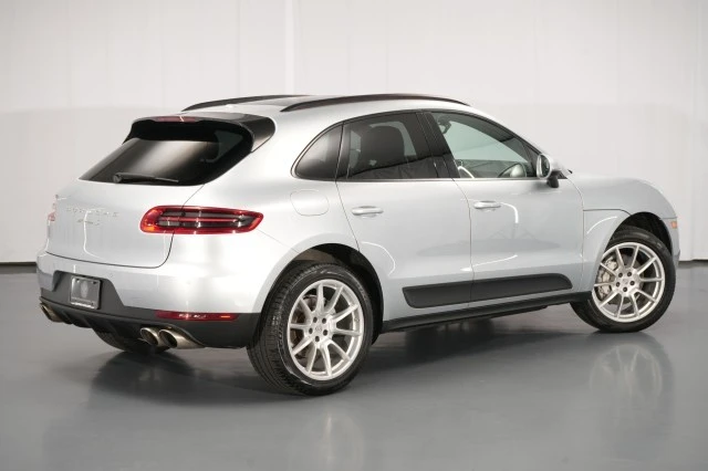 2018 Porsche Macan S - Image 13 of 31
