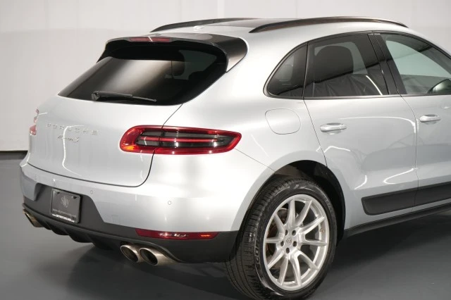 2018 Porsche Macan S - Image 15 of 31