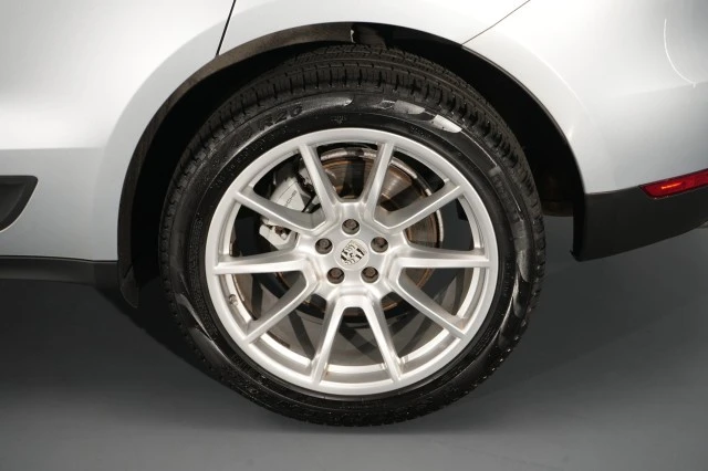 2018 Porsche Macan S - Image 22 of 31