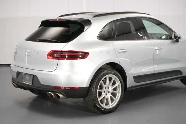 2018 Porsche Macan S - Image 14 of 31