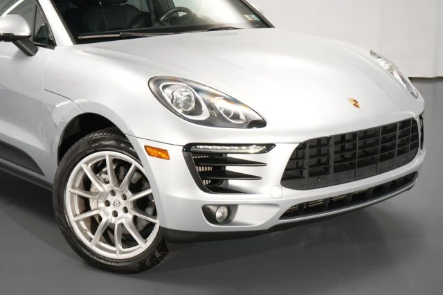 2018 Porsche Macan S - Image 8 of 31