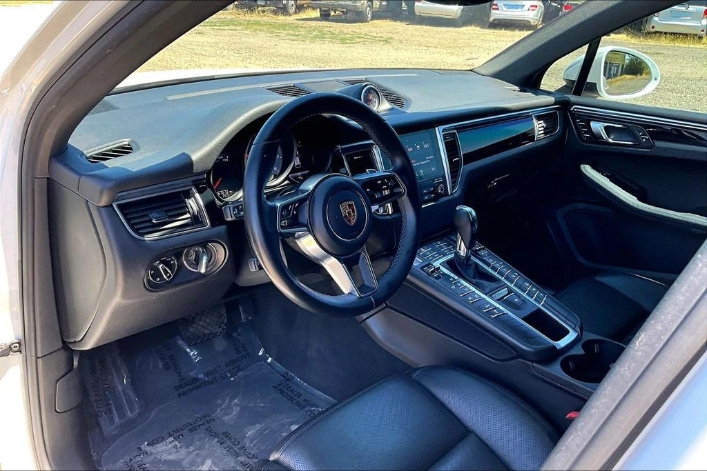2018 Porsche Macan S - Image 17 of 31