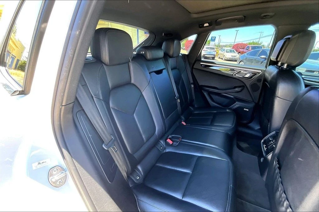 2018 Porsche Macan S - Image 19 of 31
