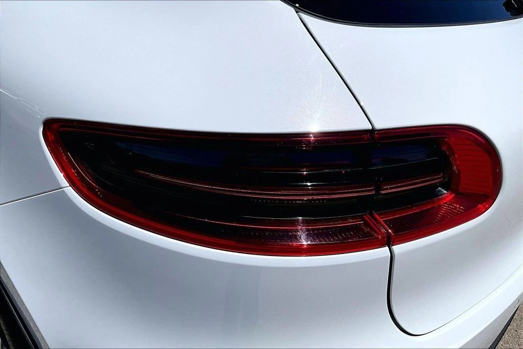 2018 Porsche Macan S - Image 27 of 31