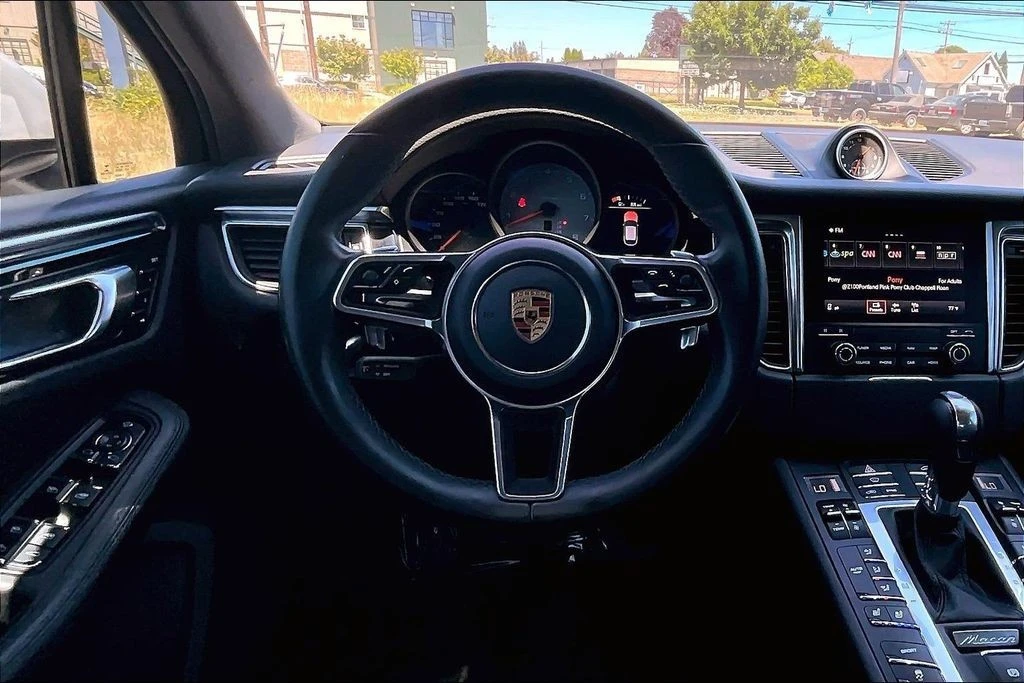 2018 Porsche Macan S - Image 7 of 31