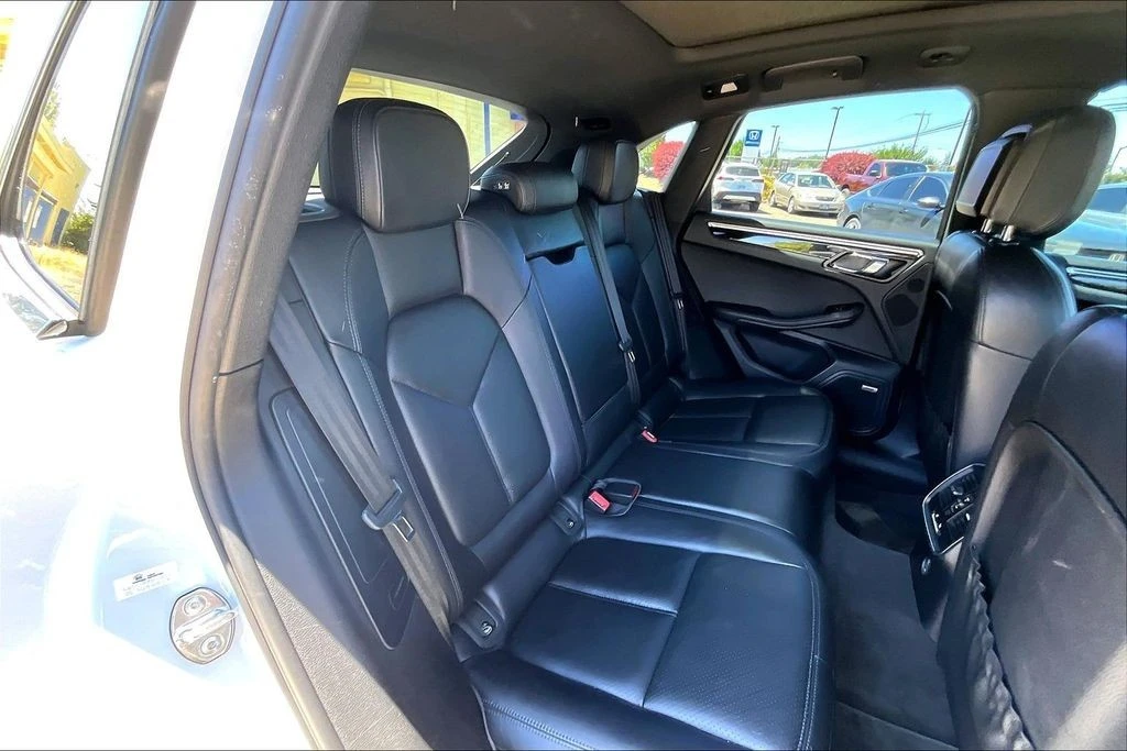 2018 Porsche Macan S - Image 19 of 31