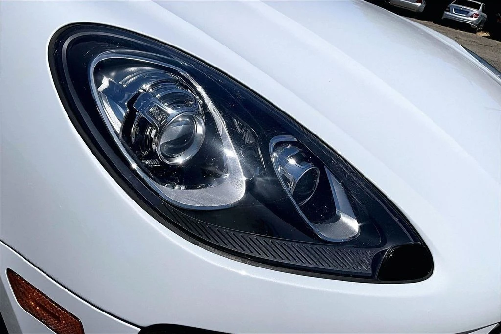 2018 Porsche Macan S - Image 26 of 31