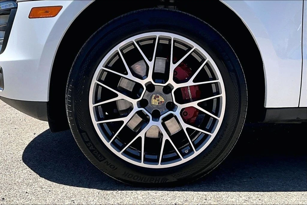 2018 Porsche Macan S - Image 11 of 31