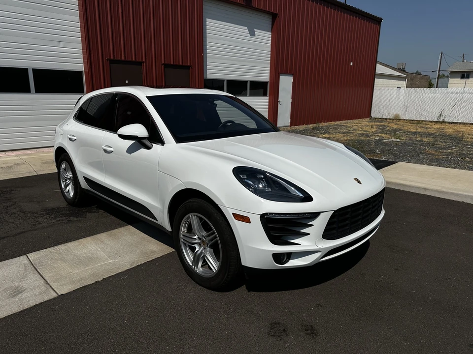2018 Porsche Macan S - Image 23 of 31