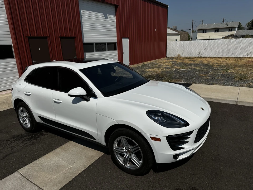 2018 Porsche Macan S - Image 29 of 31