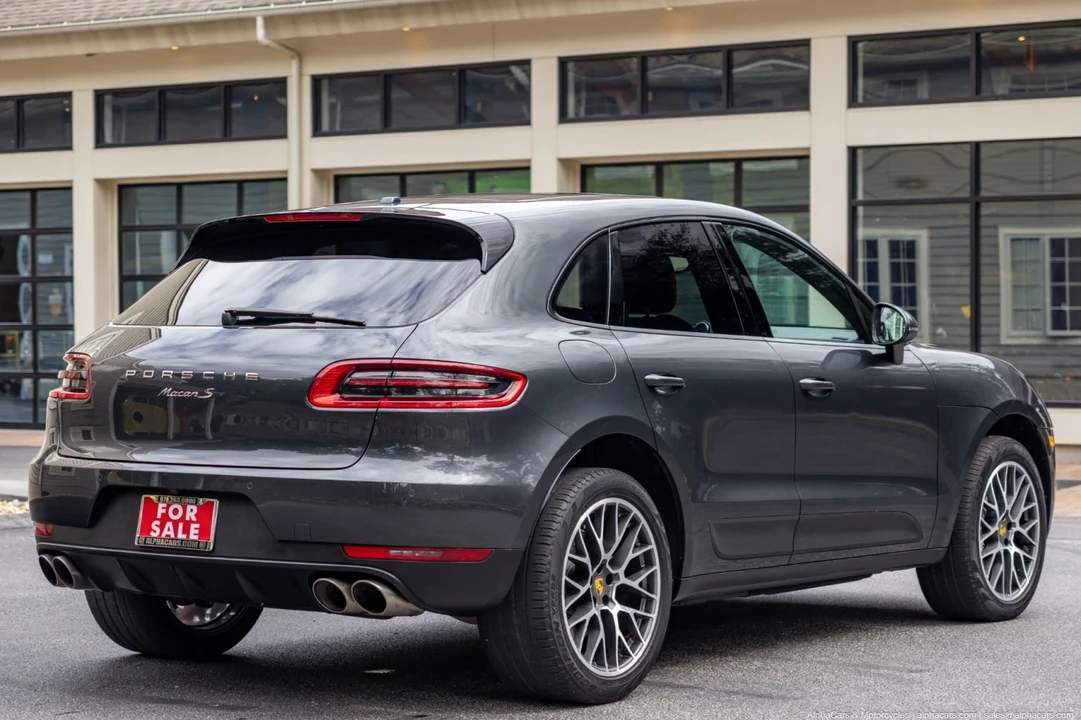 2018 Porsche Macan S - Image 9 of 21