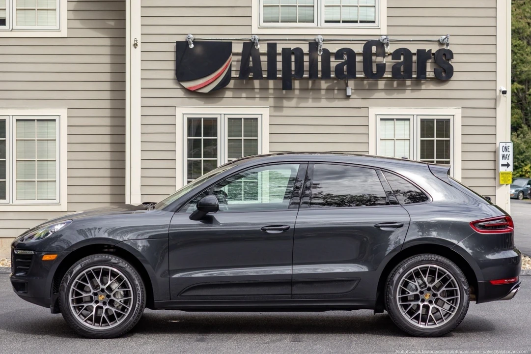 2018 Porsche Macan S - Image 13 of 21