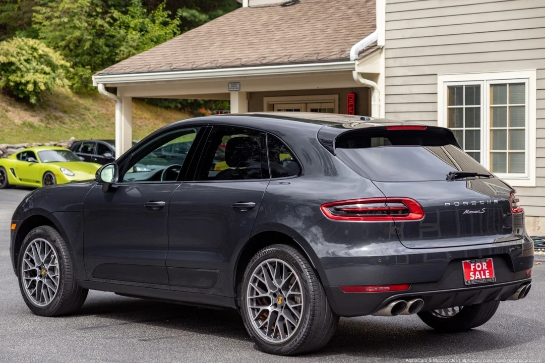 2018 Porsche Macan S - Image 11 of 21