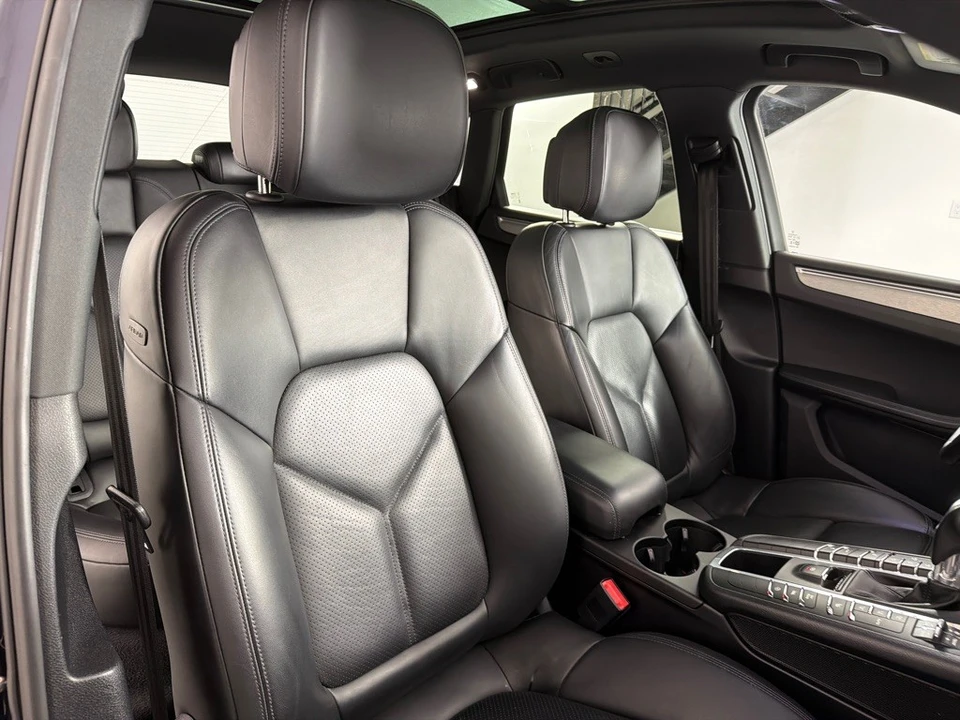 2018 Porsche Macan S - Image 25 of 26