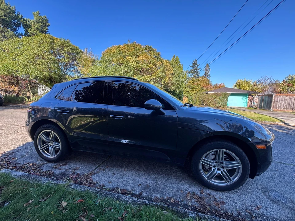 2018 Porsche Macan S - Image 12 of 31