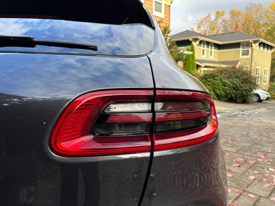 2018 Porsche Macan S - Image 24 of 31