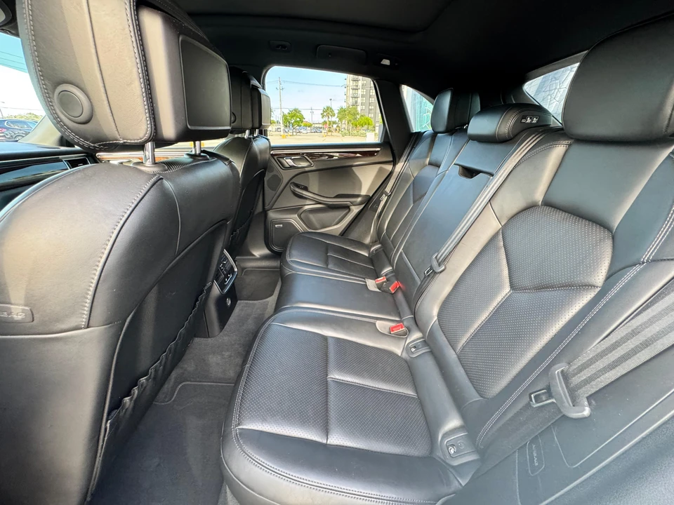 2018 Porsche Macan S - Image 29 of 31