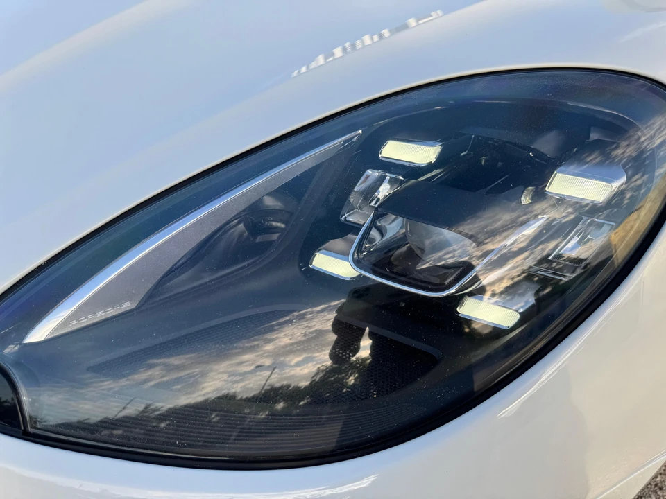 2018 Porsche Macan S - Image 12 of 31