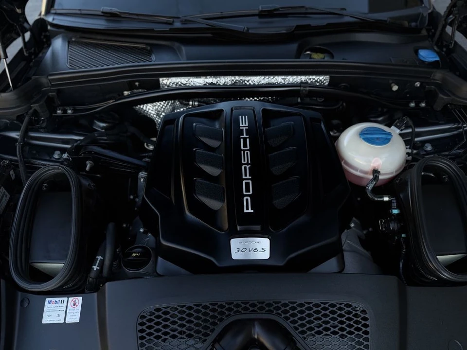 2018 Porsche Macan S - Image 26 of 29