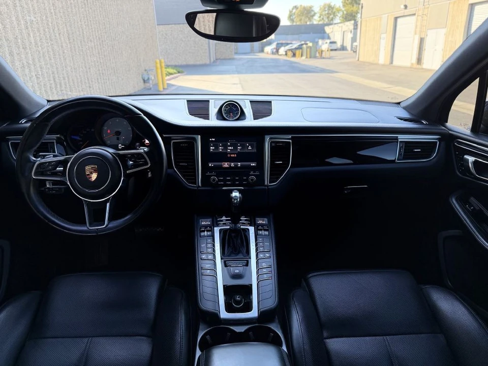 2018 Porsche Macan S - Image 19 of 29