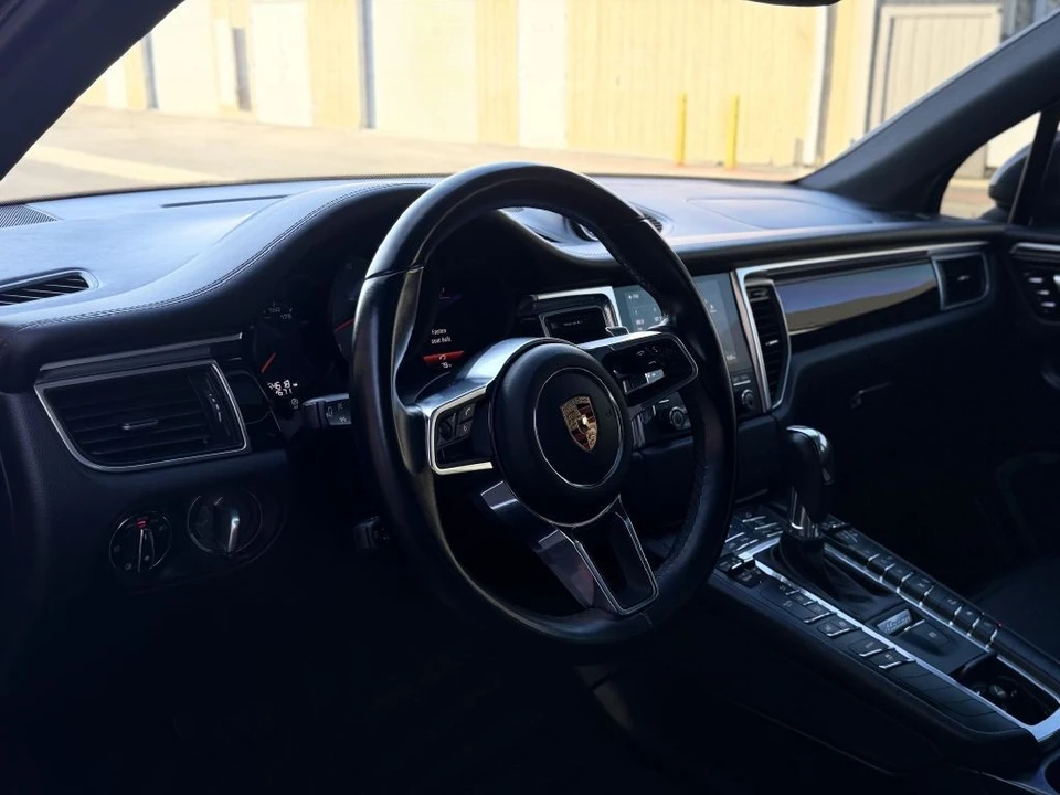 2018 Porsche Macan S - Image 10 of 29