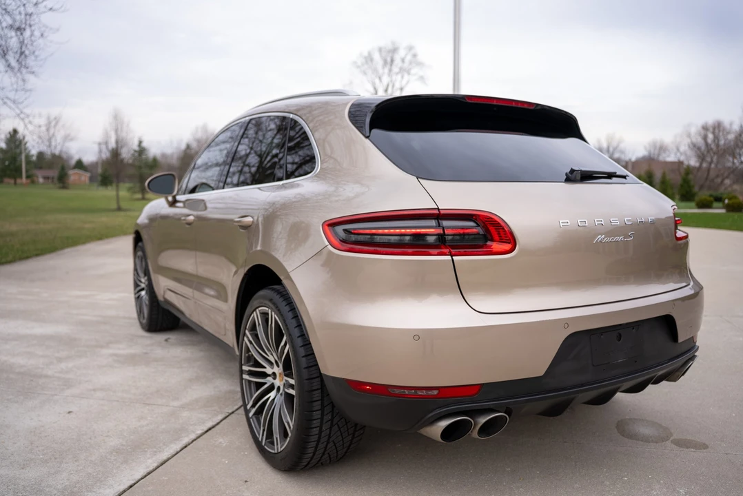 2018 Porsche Macan S - Image 30 of 31