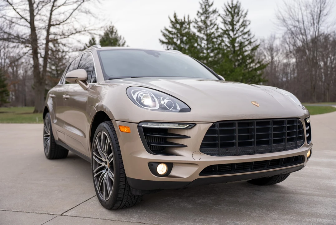 2018 Porsche Macan S - Image 12 of 31