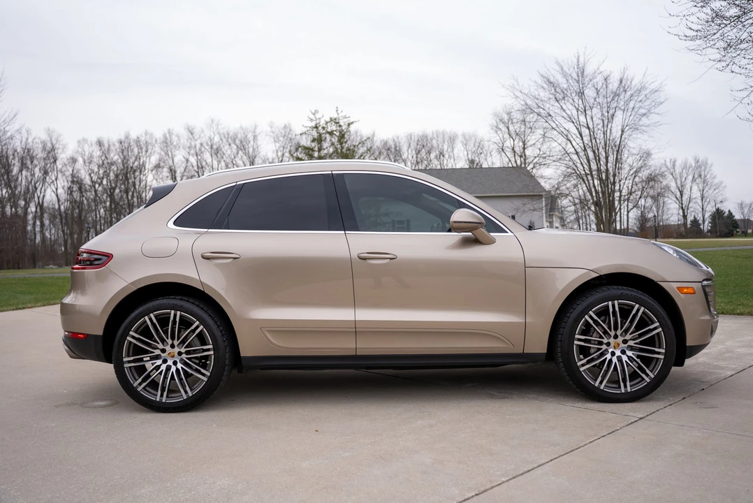 2018 Porsche Macan S - Image 17 of 31