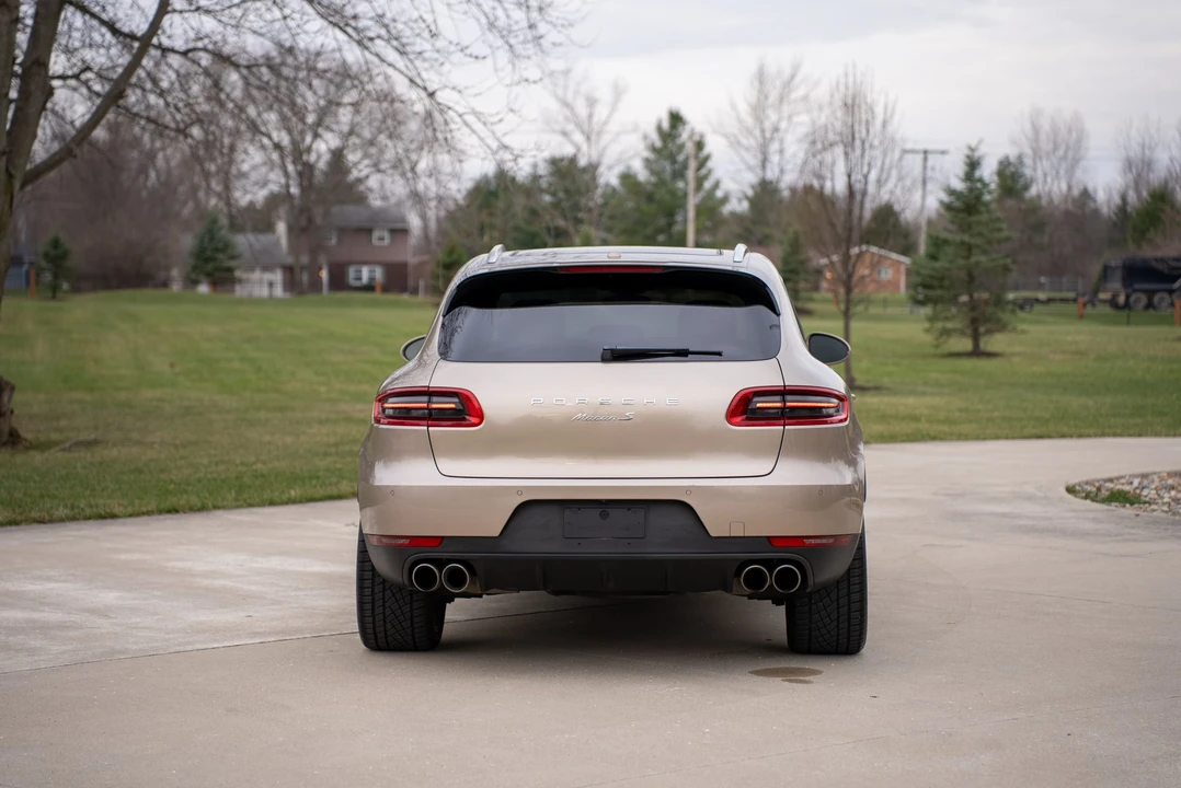 2018 Porsche Macan S - Image 24 of 31