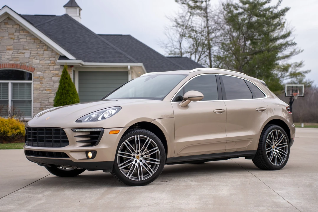 2018 Porsche Macan S - Image 2 of 31