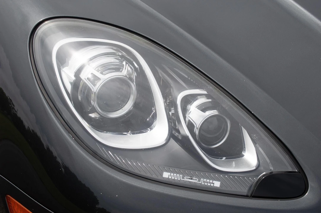 2018 Porsche Macan S - Image 10 of 31