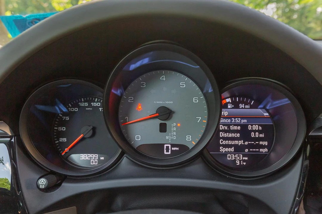 2018 Porsche Macan S - Image 30 of 31