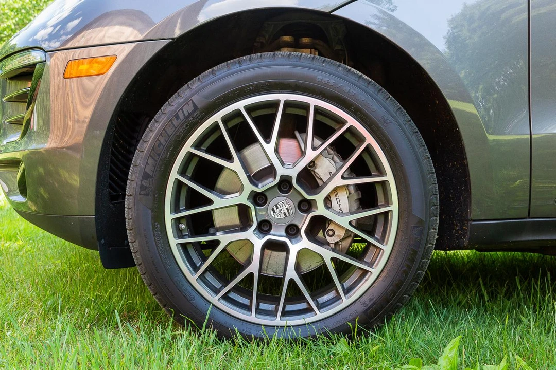 2018 Porsche Macan S - Image 26 of 31