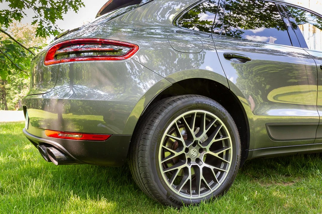 2018 Porsche Macan S - Image 18 of 31