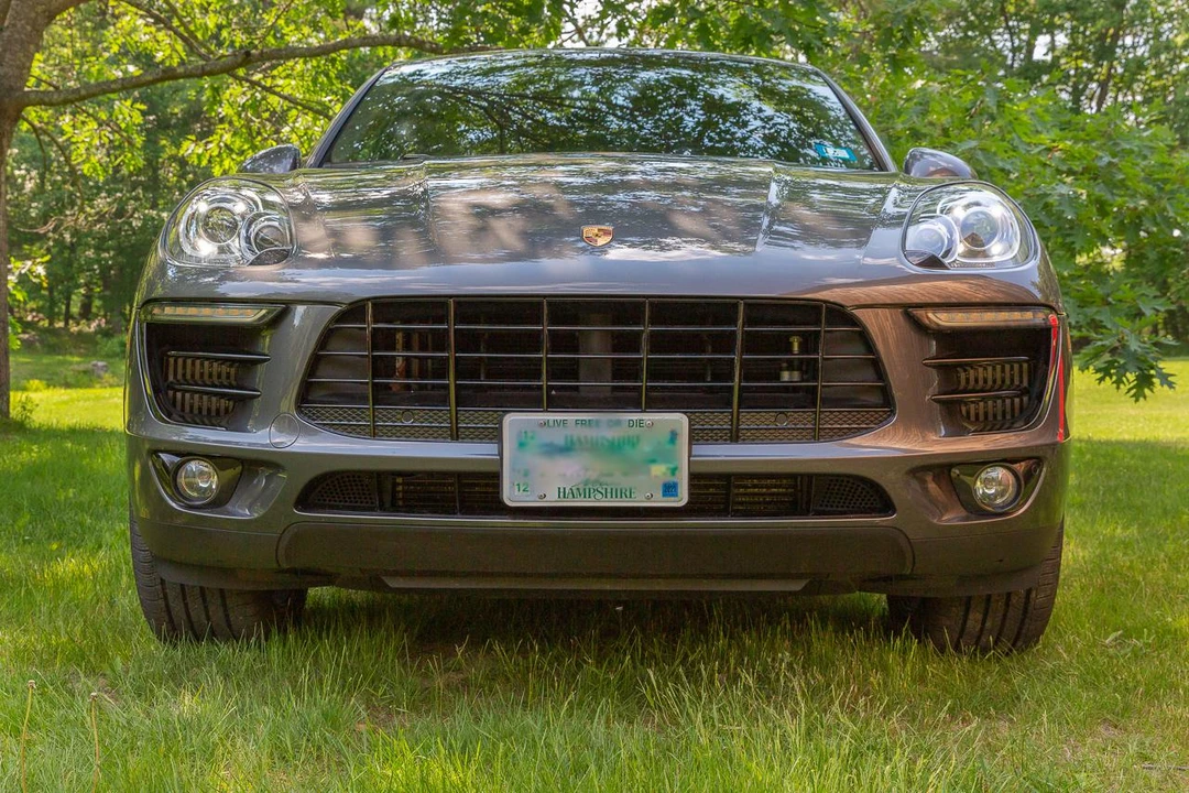 2018 Porsche Macan S - Image 2 of 31