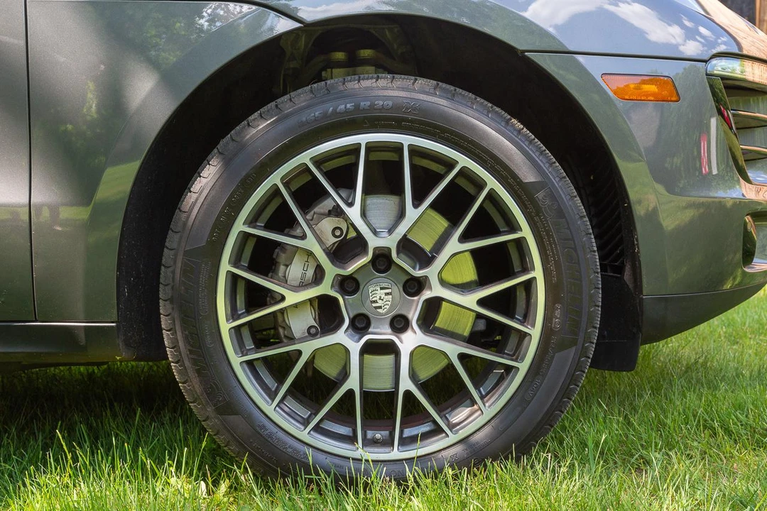 2018 Porsche Macan S - Image 24 of 31